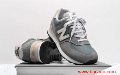 New Balance°New Balance°