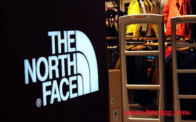 The North FaceThe North Face۸