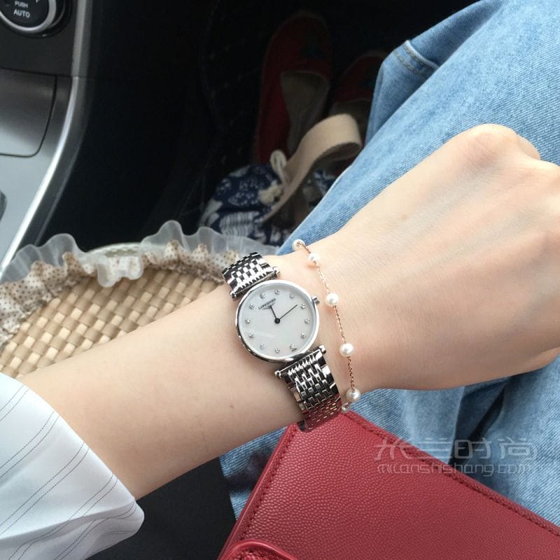 LonginesټϵʯӢŮ