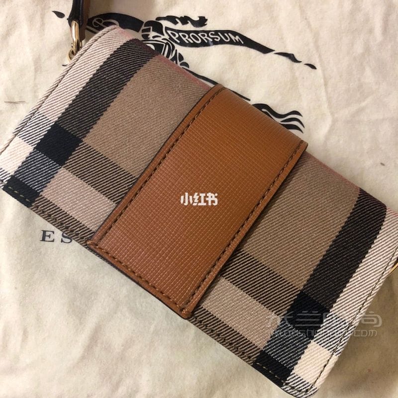 Burberry The Buckle ͱ_2