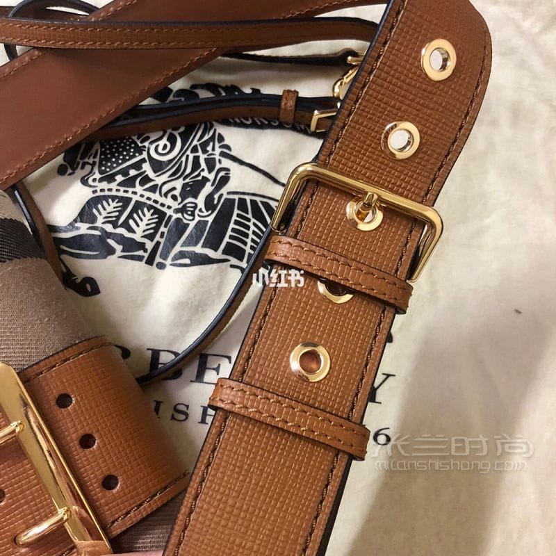 Burberry The Buckle ͱ_3