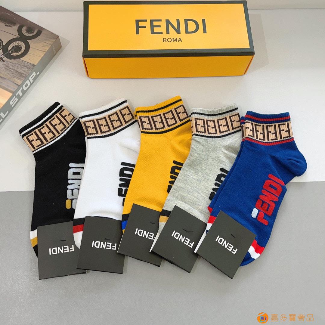 FENDI ҵ ˫Fĸ ,, ʱаٴ